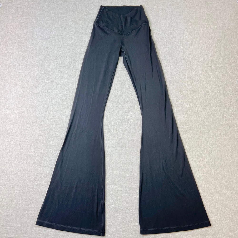 Aerie OFFLINE Real Me High Rise Crossover Flare Leggings Size Small Black